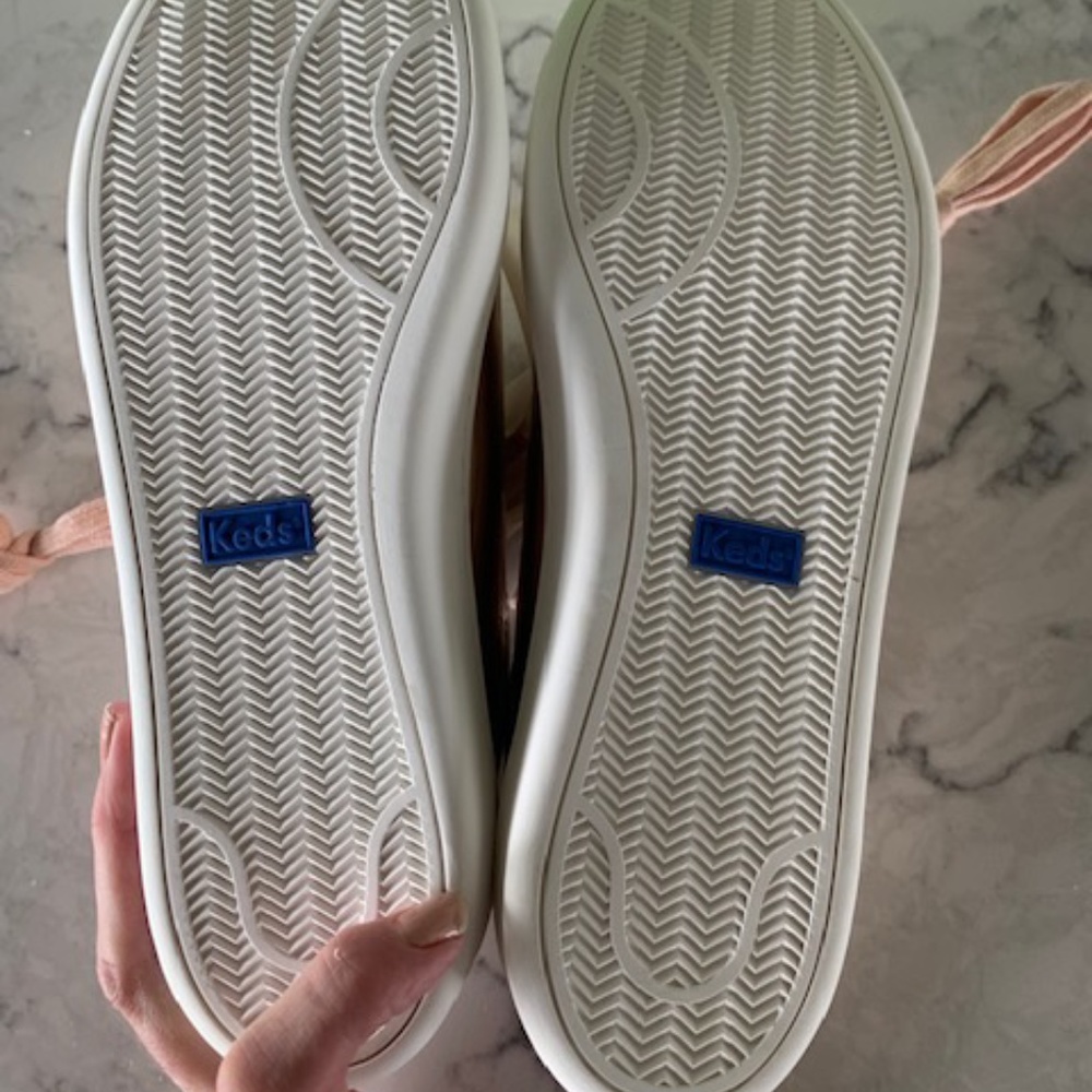 Kate Spade Keds/ NWT Women's Rose Gold Sneakers - Picture 7 of 14